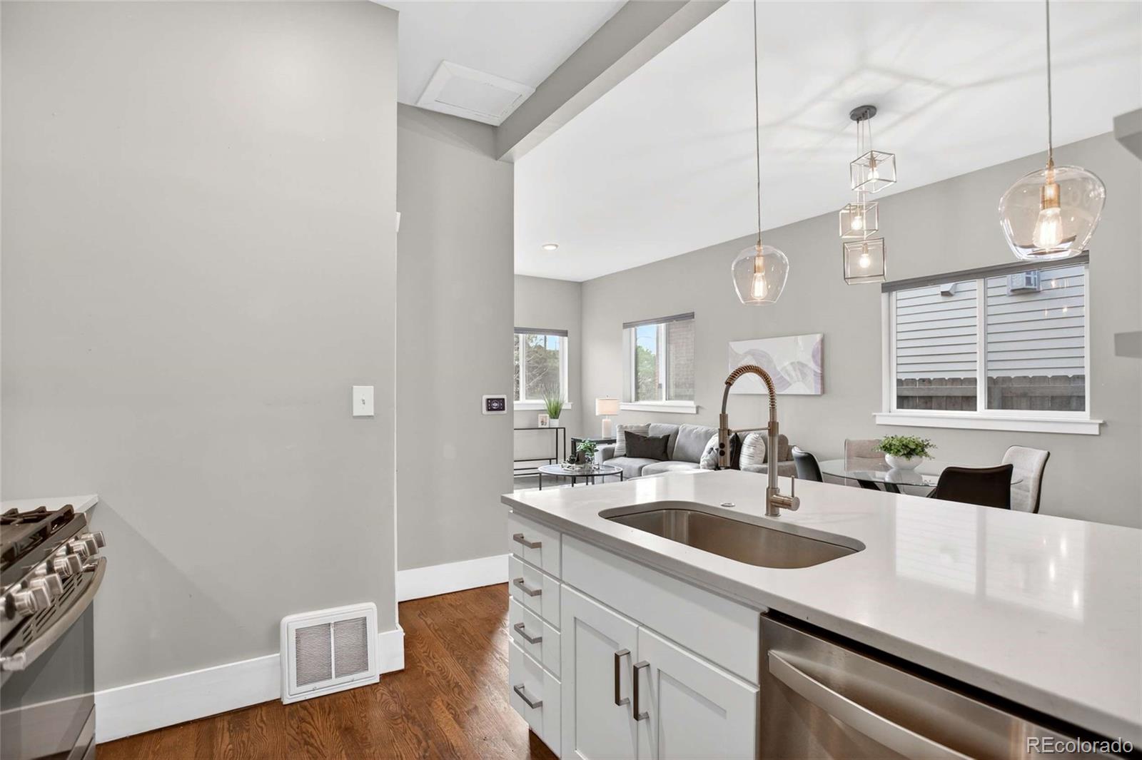 MLS Image #16 for 335  delaware street,denver, Colorado