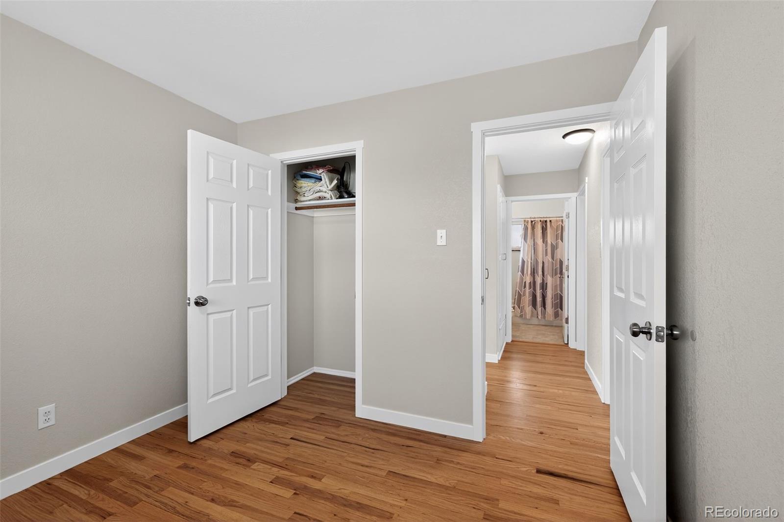 MLS Image #16 for 2902 s meade street,denver, Colorado