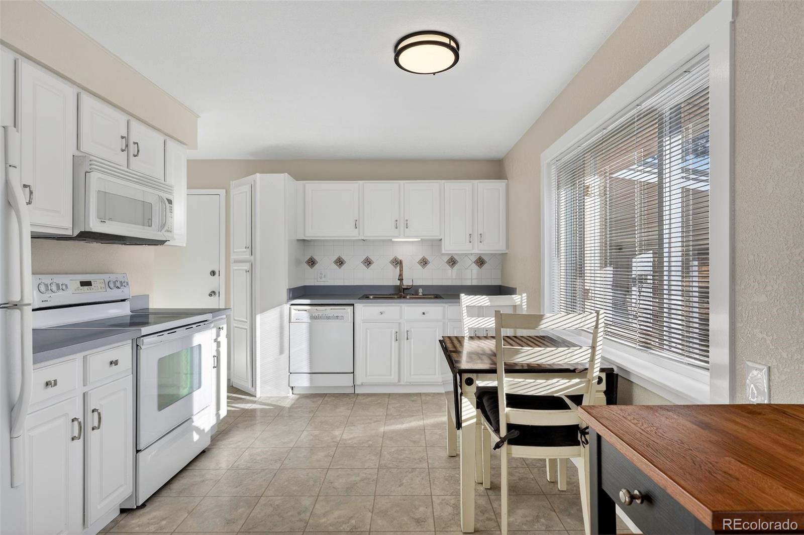 MLS Image #4 for 2902 s meade street,denver, Colorado