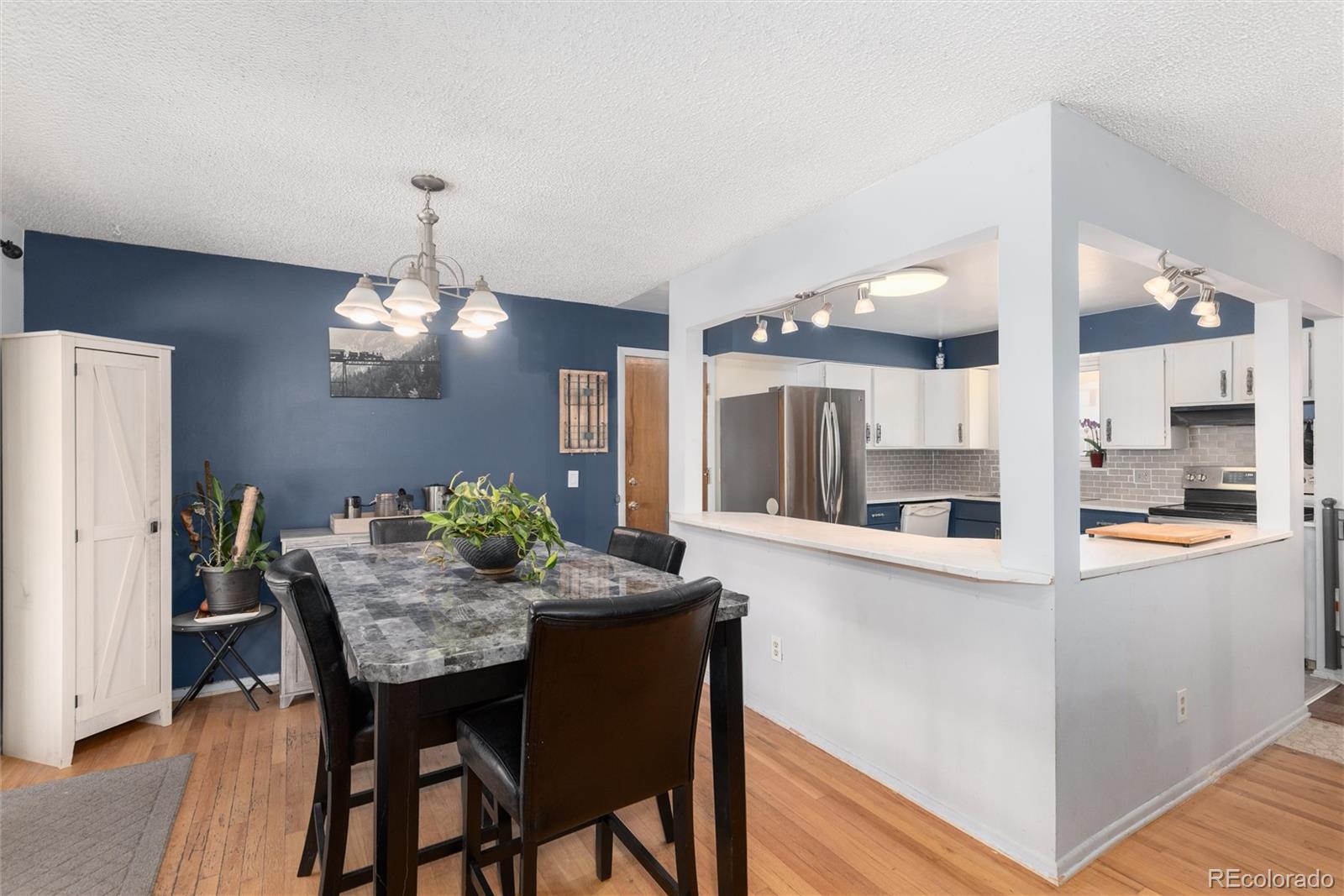 MLS Image #14 for 2945 s teller street,denver, Colorado