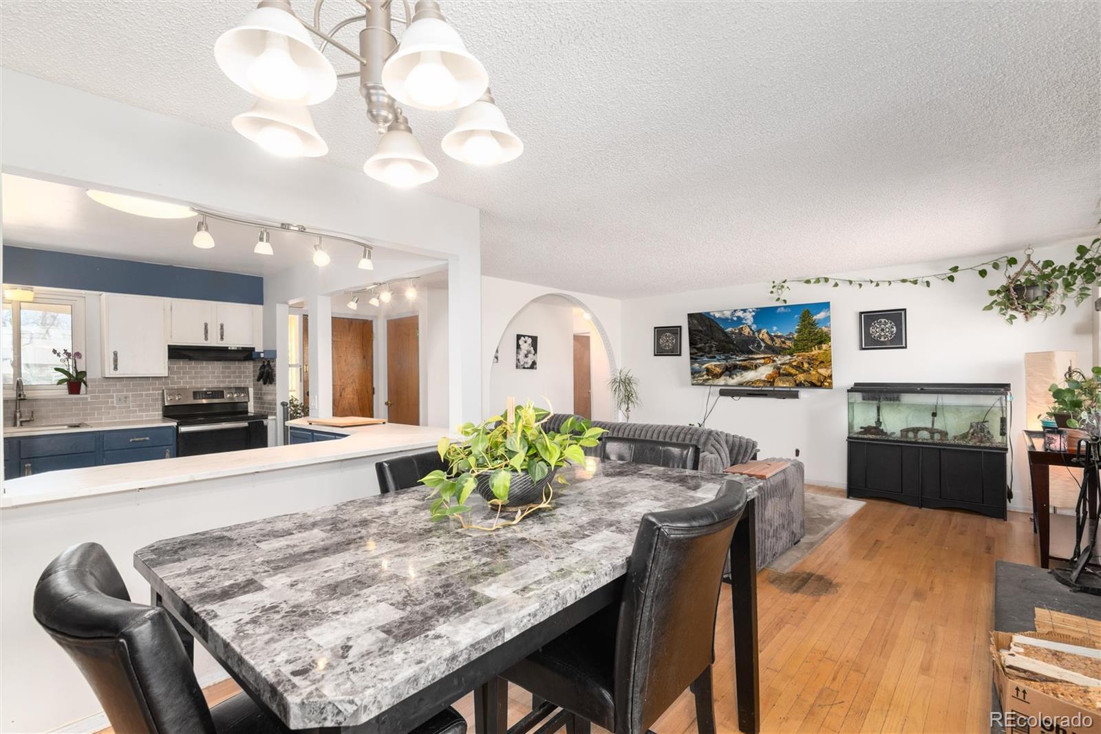 MLS Image #15 for 2945 s teller street,denver, Colorado