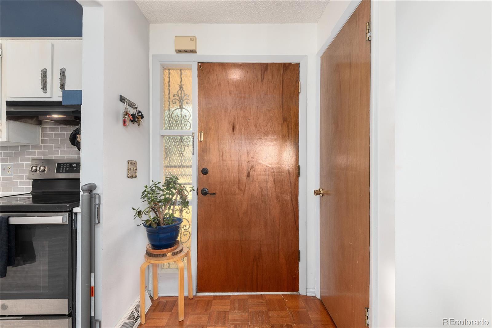 MLS Image #2 for 2945 s teller street,denver, Colorado