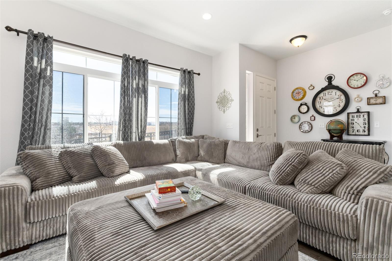 MLS Image #6 for 6646 s patsburg street,aurora, Colorado