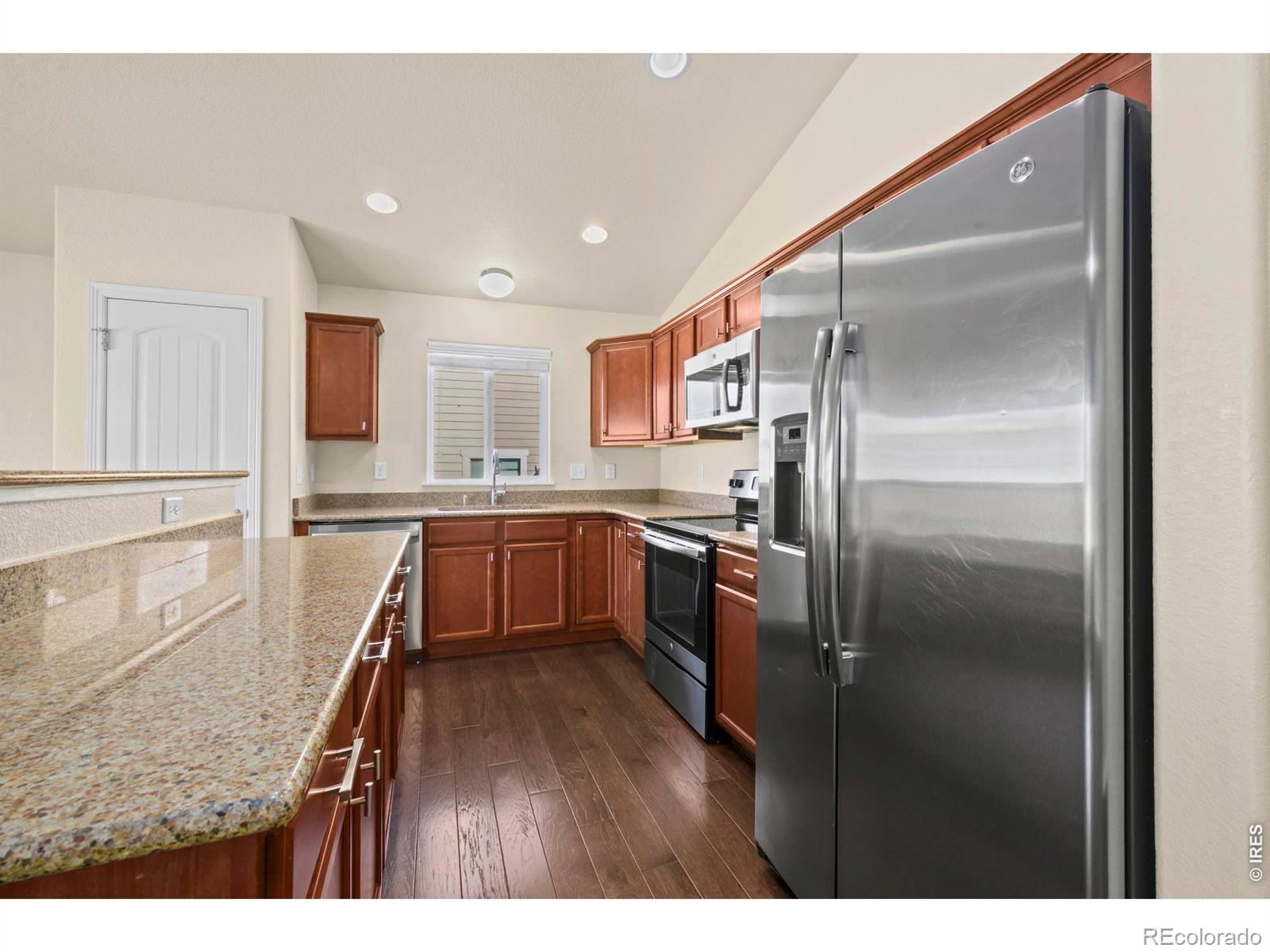 MLS Image #7 for 617  canyonlands street,berthoud, Colorado