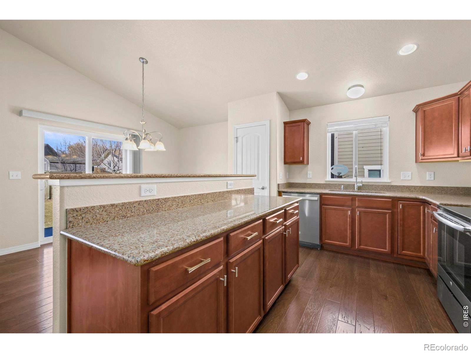 MLS Image #8 for 617  canyonlands street,berthoud, Colorado