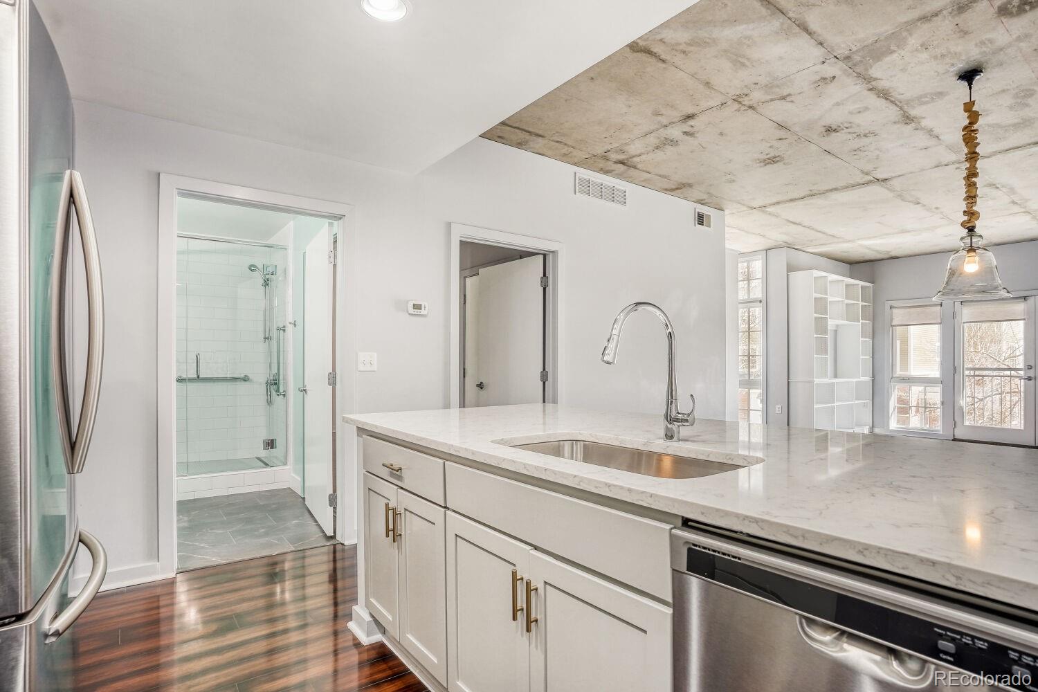 MLS Image #7 for 275 s harrison street,denver, Colorado