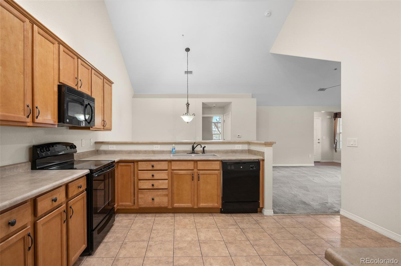 MLS Image #18 for 1995 s espana court c,aurora, Colorado