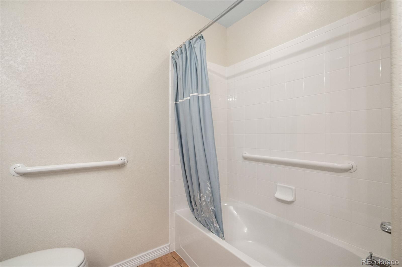 MLS Image #32 for 1995 s espana court c,aurora, Colorado