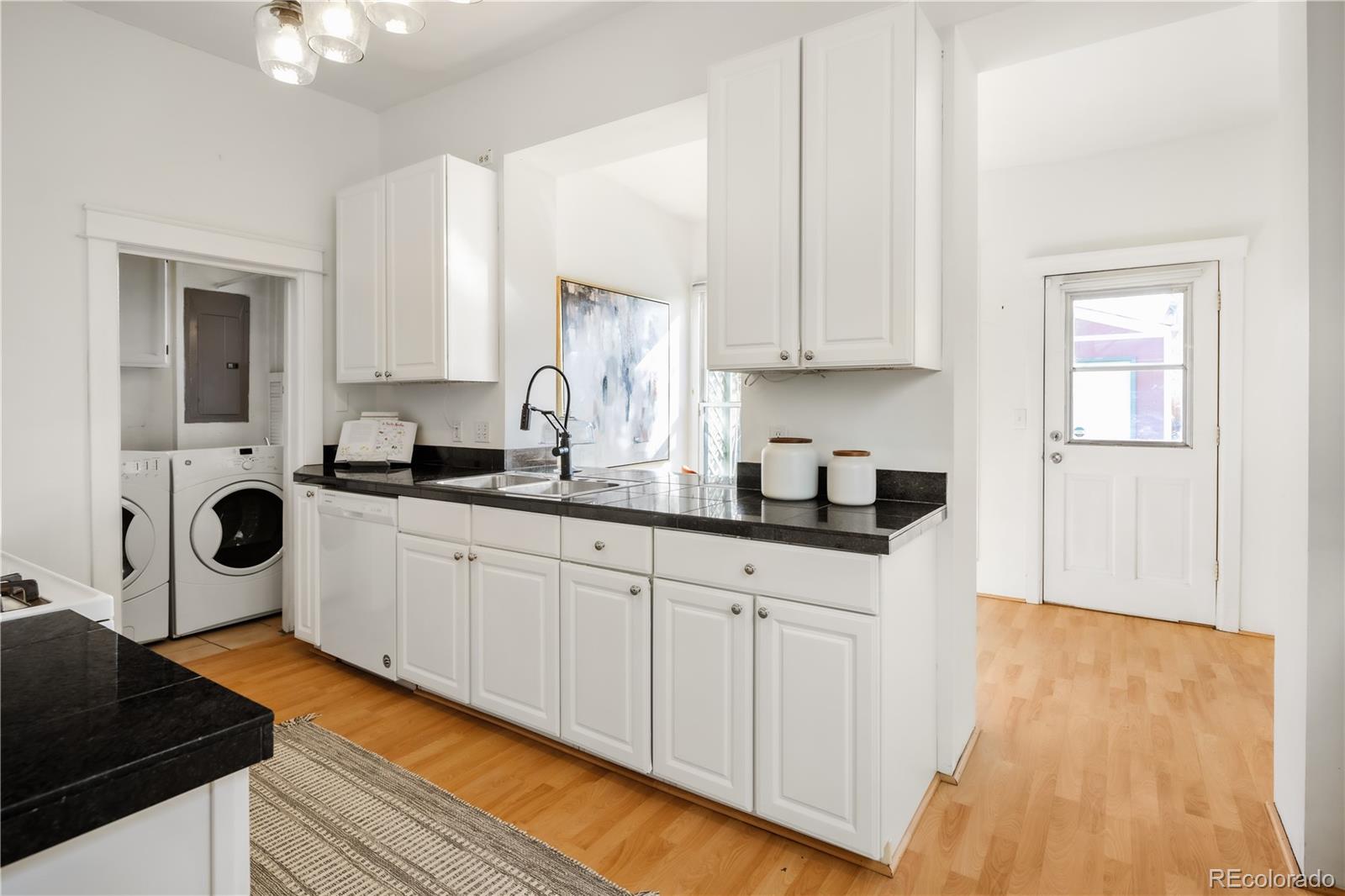 MLS Image #7 for 224 n sherman street,denver, Colorado