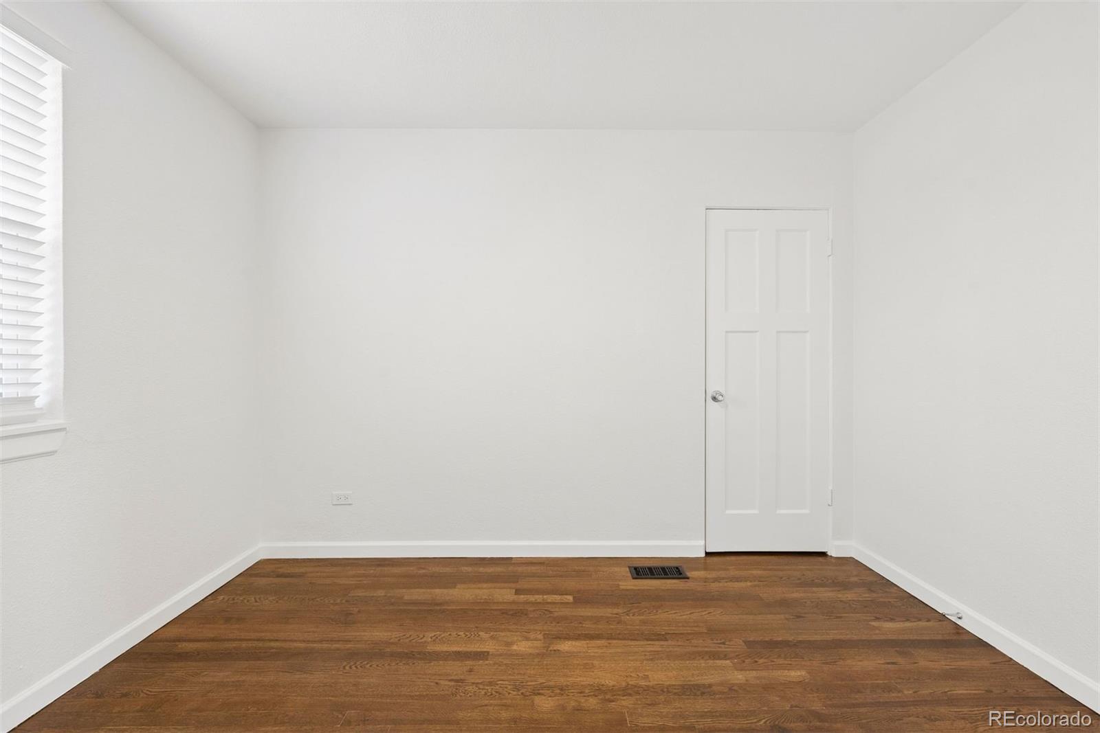 MLS Image #17 for 5929 e 14th avenue,denver, Colorado