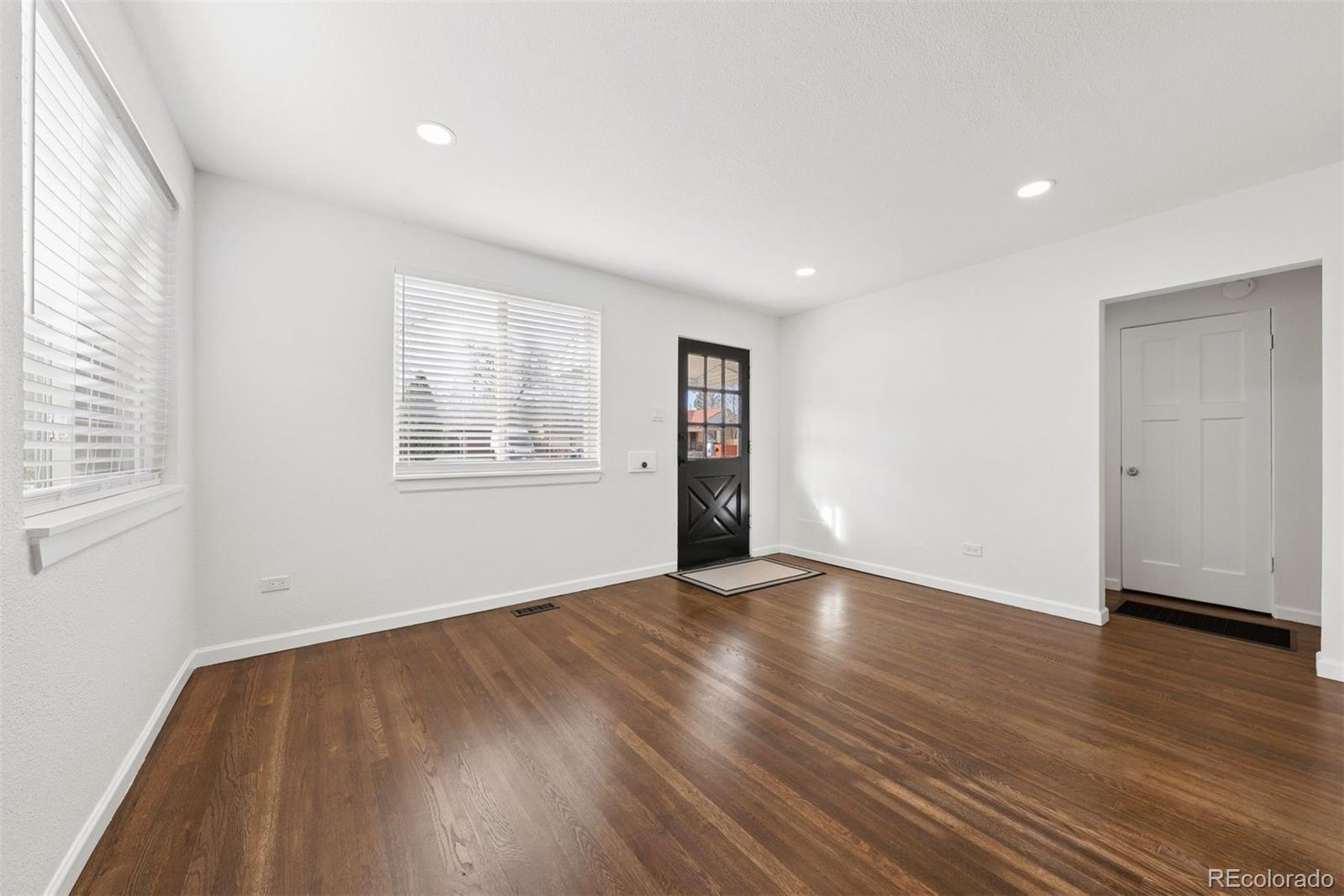 MLS Image #4 for 5929 e 14th avenue,denver, Colorado