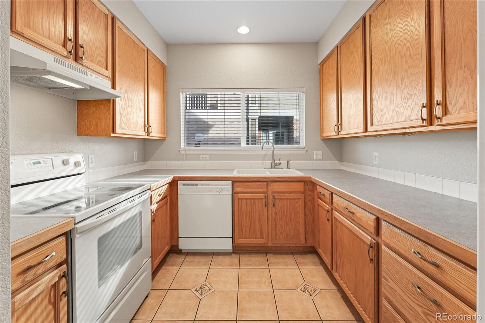MLS Image #9 for 4385 s balsam street 12-103,littleton, Colorado