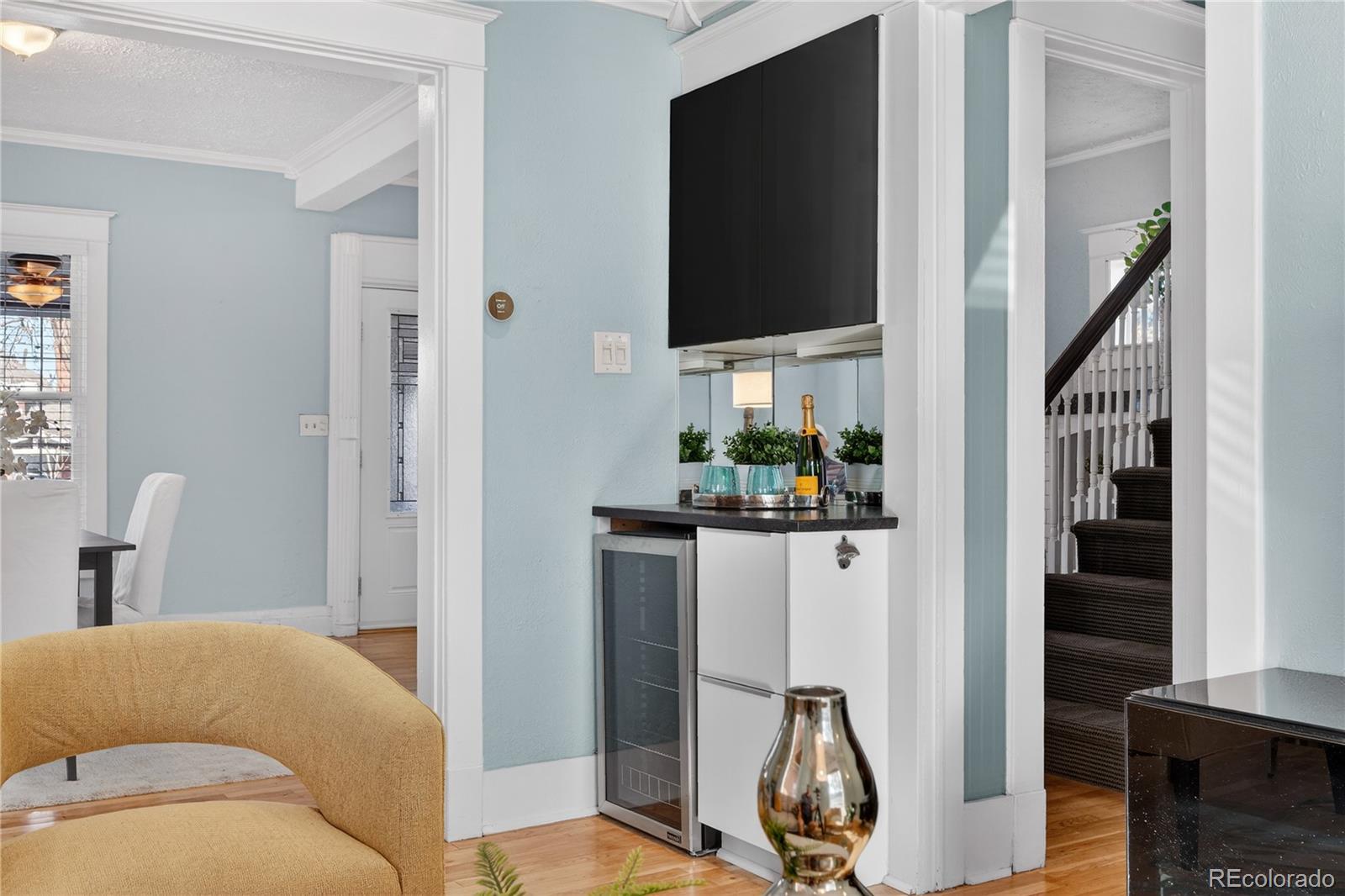 MLS Image #9 for 3056 n york street,denver, Colorado