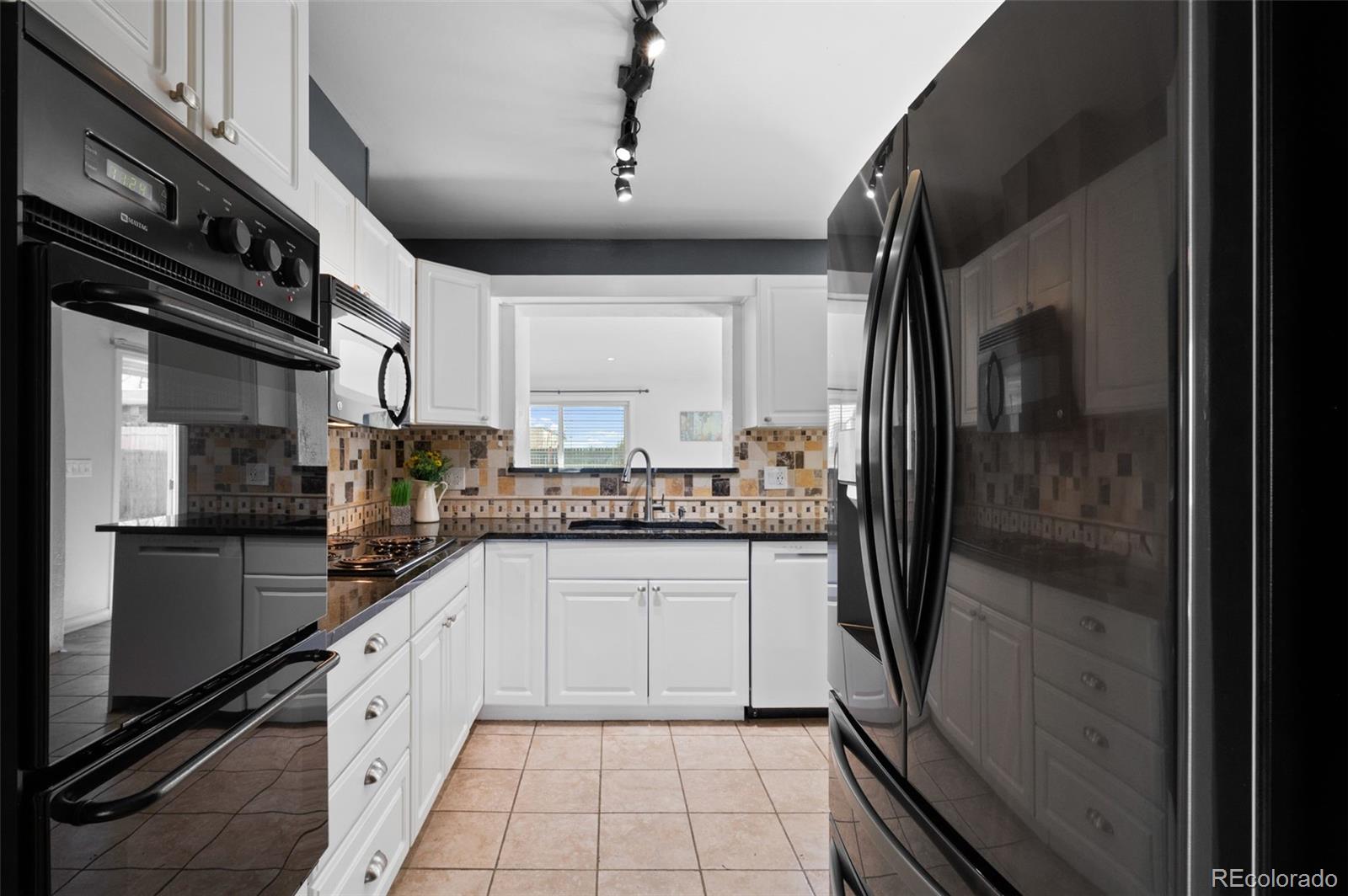 MLS Image #23 for 2154 s fenton street,denver, Colorado