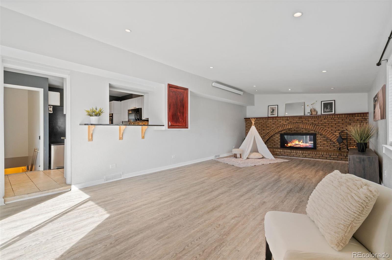 MLS Image #29 for 2154 s fenton street,denver, Colorado