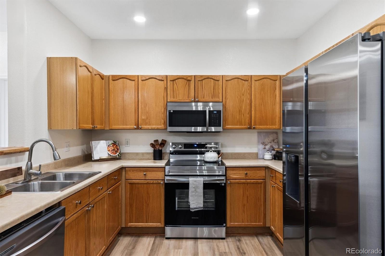 MLS Image #8 for 8456 s hoyt way 205,littleton, Colorado
