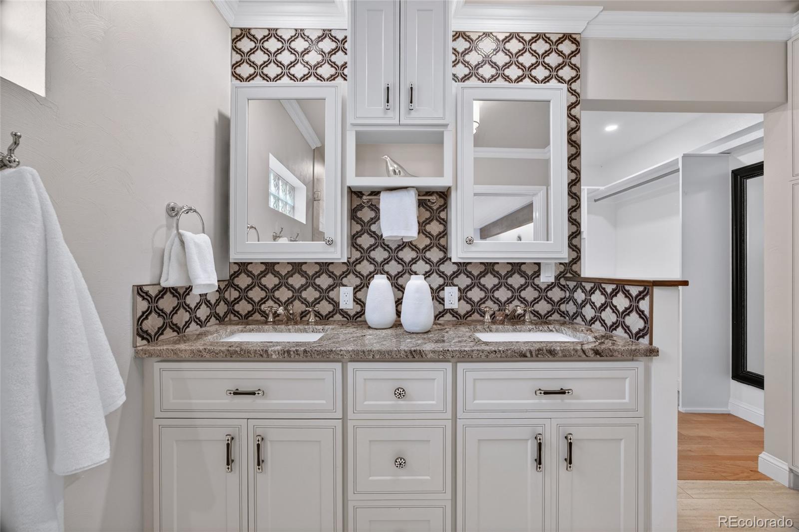 MLS Image #18 for 2231  leyden street,denver, Colorado