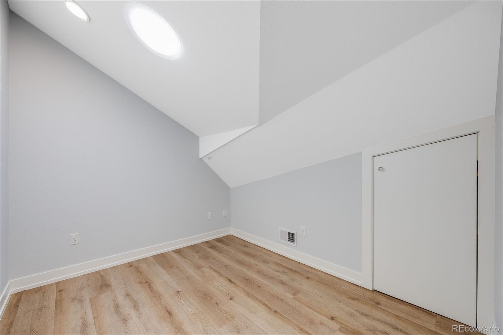 MLS Image #29 for 2231  leyden street,denver, Colorado