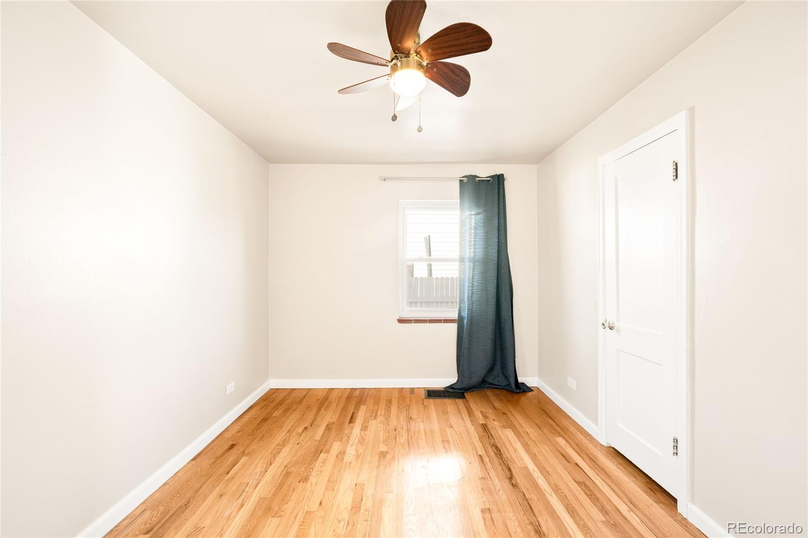 MLS Image #13 for 1919  yosemite street,denver, Colorado