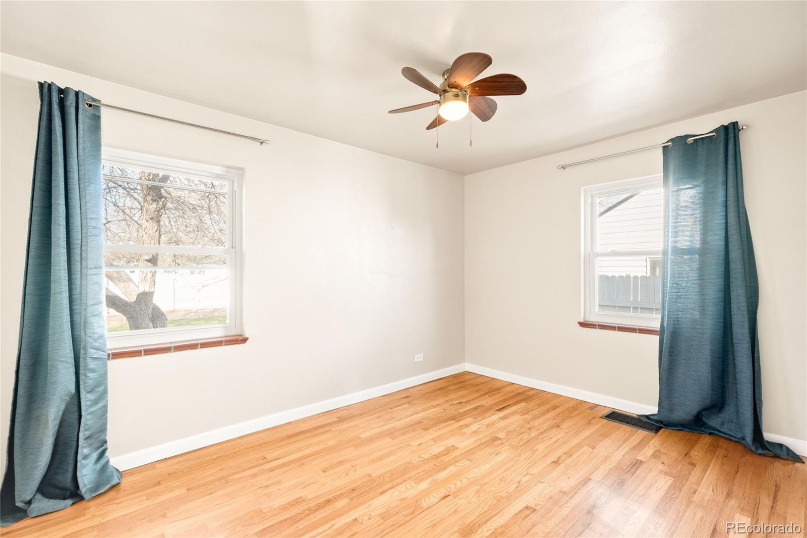 MLS Image #14 for 1919  yosemite street,denver, Colorado
