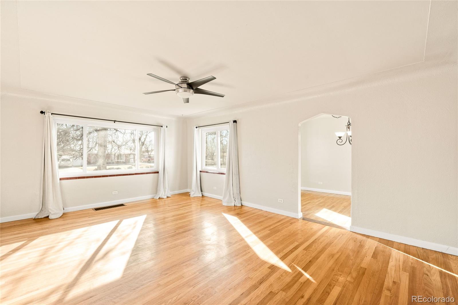 MLS Image #4 for 1919  yosemite street,denver, Colorado