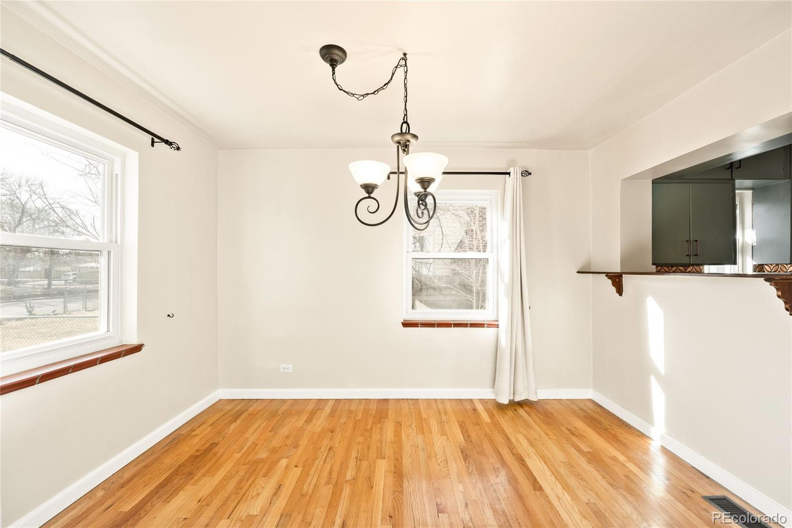 MLS Image #7 for 1919  yosemite street,denver, Colorado