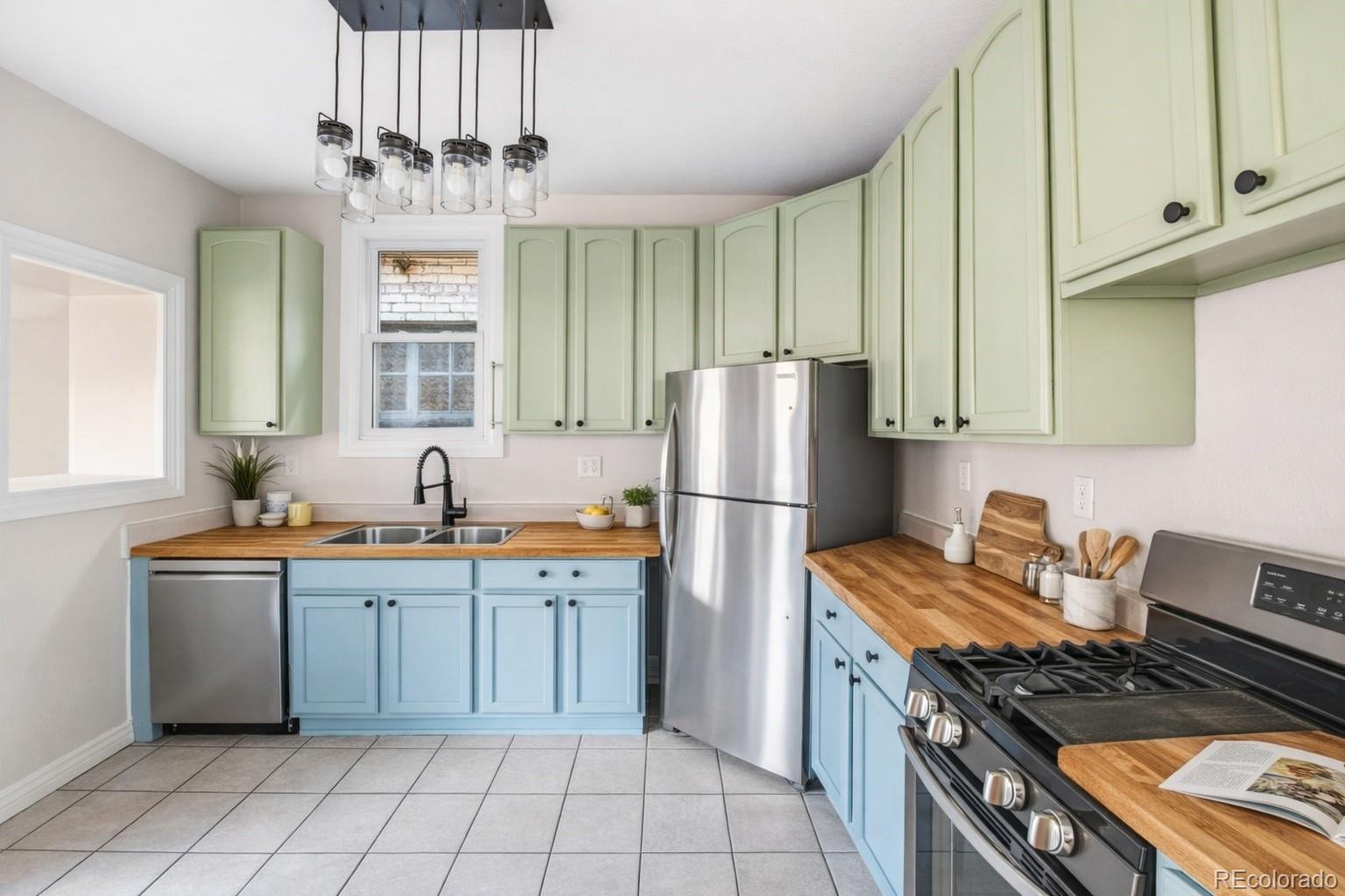 MLS Image #12 for 3371 w 32nd avenue,denver, Colorado