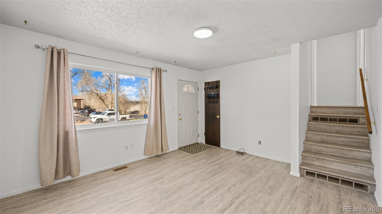 MLS Image #6 for 1019  rice drive,colorado springs, Colorado