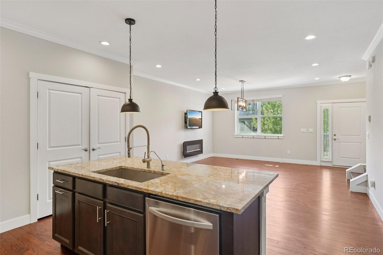 MLS Image #10 for 793  robert street,longmont, Colorado