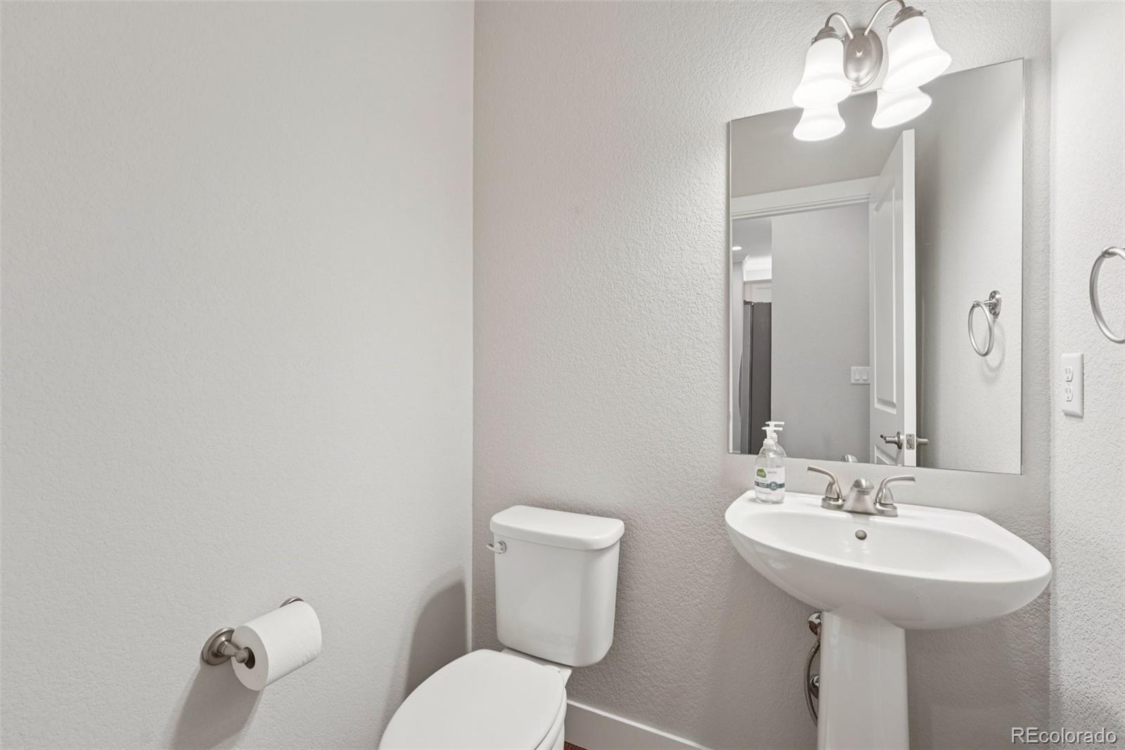 MLS Image #11 for 793  robert street,longmont, Colorado