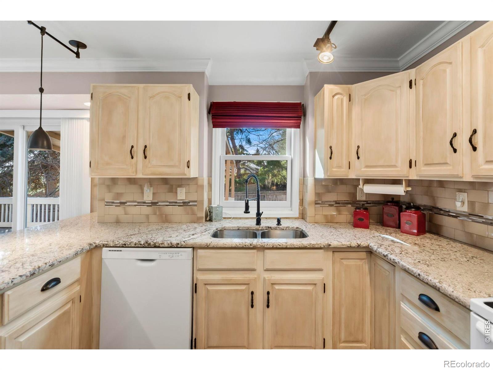 MLS Image #3 for 1624  park drive,loveland, Colorado