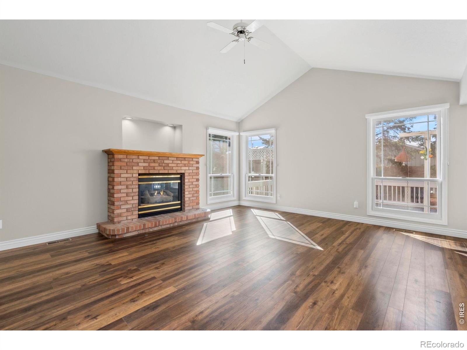 MLS Image #4 for 1624  park drive,loveland, Colorado