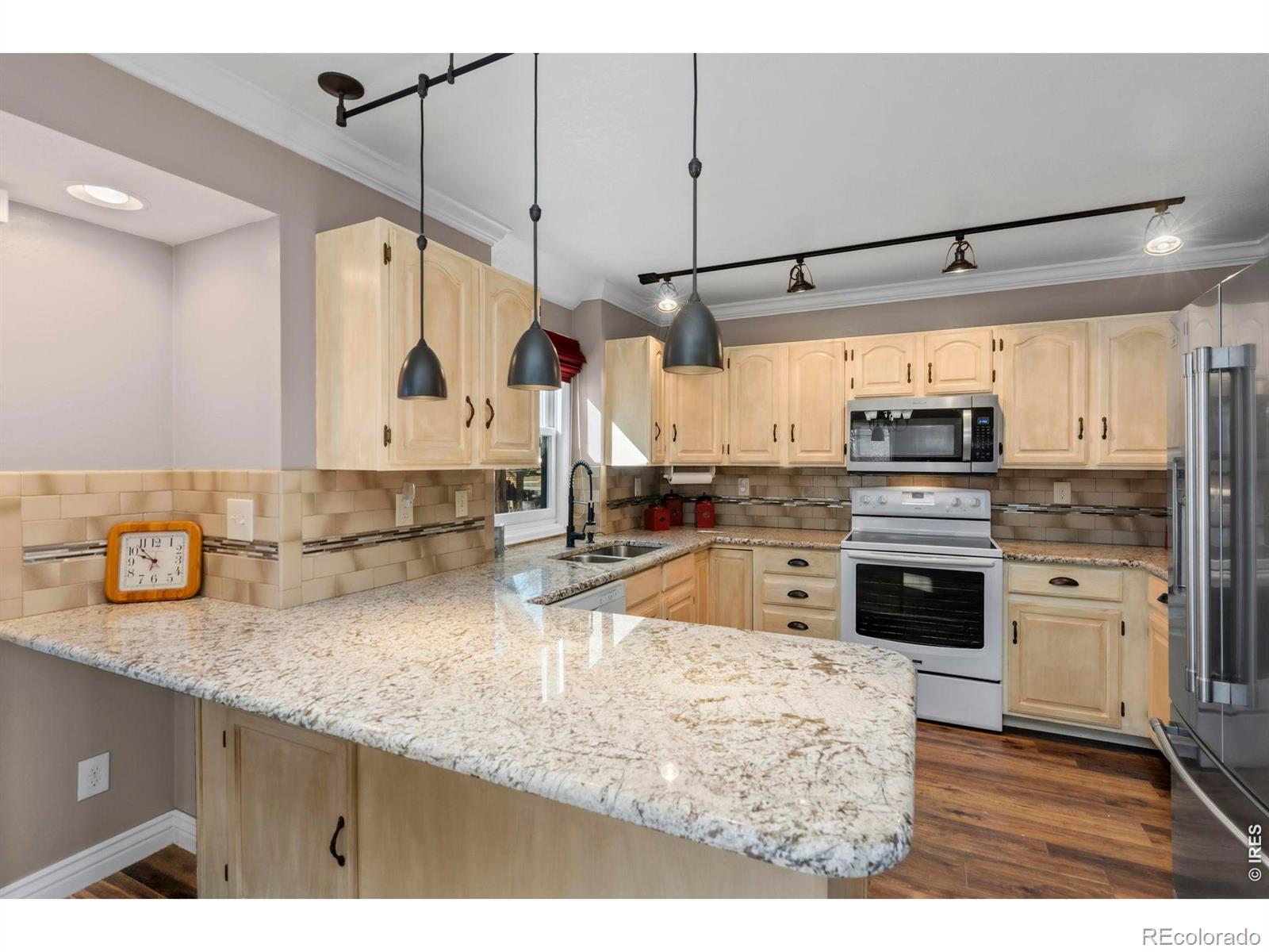 MLS Image #7 for 1624  park drive,loveland, Colorado