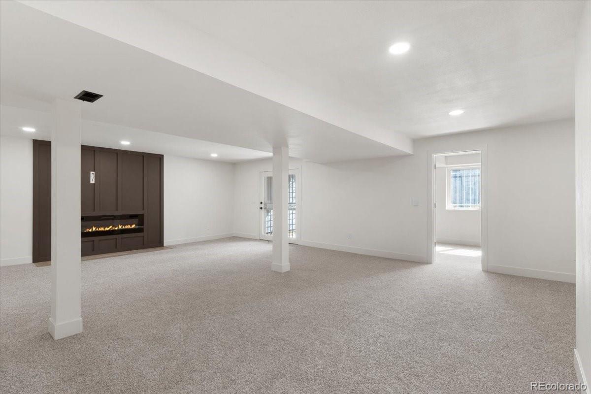 MLS Image #29 for 8505 e temple drive,denver, Colorado