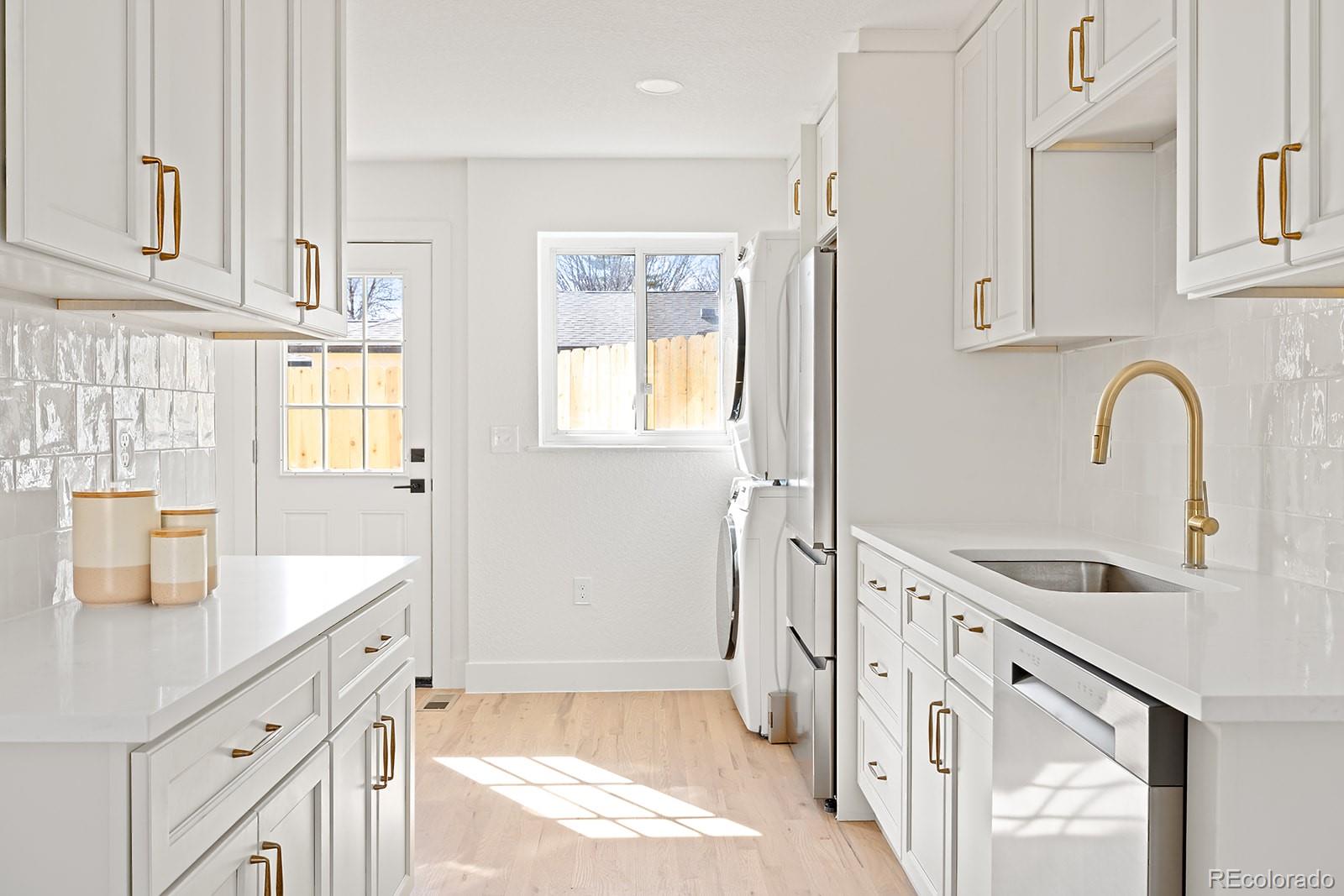 MLS Image #9 for 762  dahlia street ,denver, Colorado