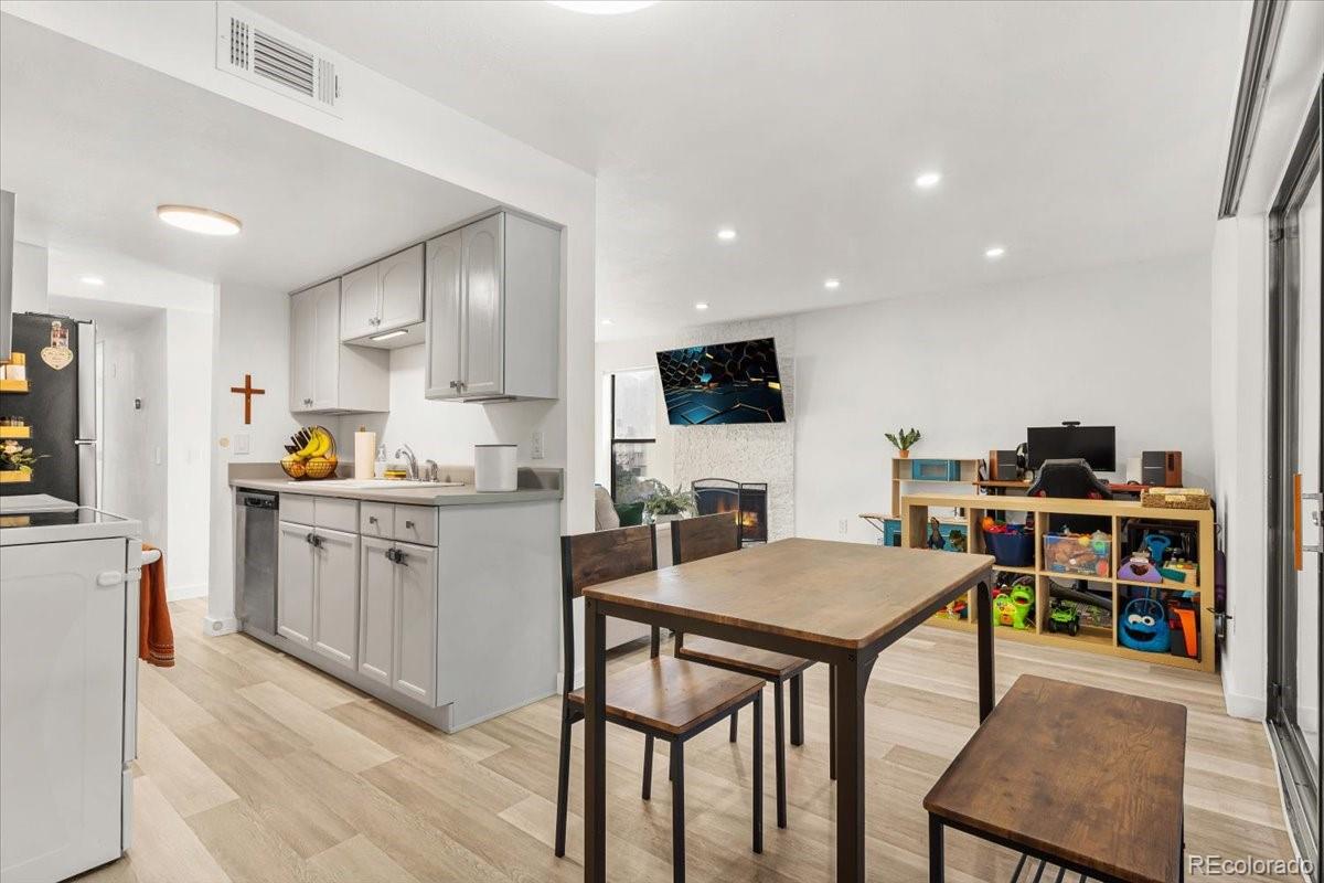MLS Image #2 for 6480 s dayton street,englewood, Colorado