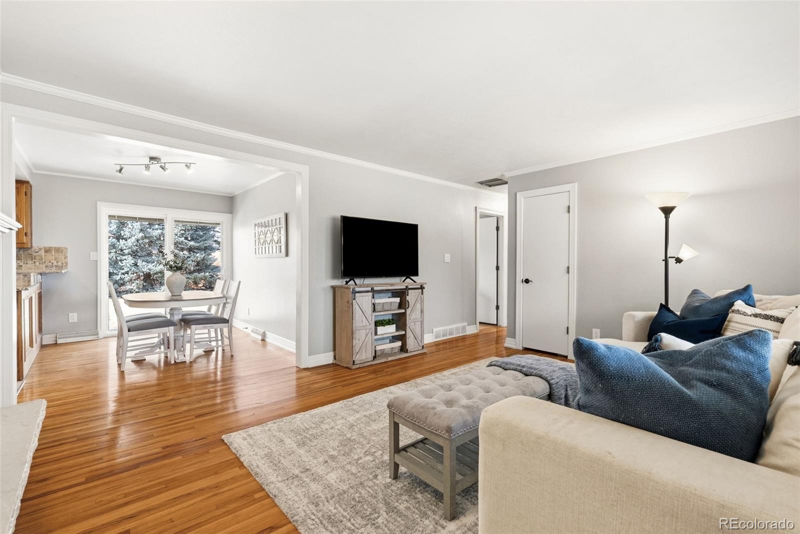 MLS Image #5 for 5073 s newton street,littleton, Colorado