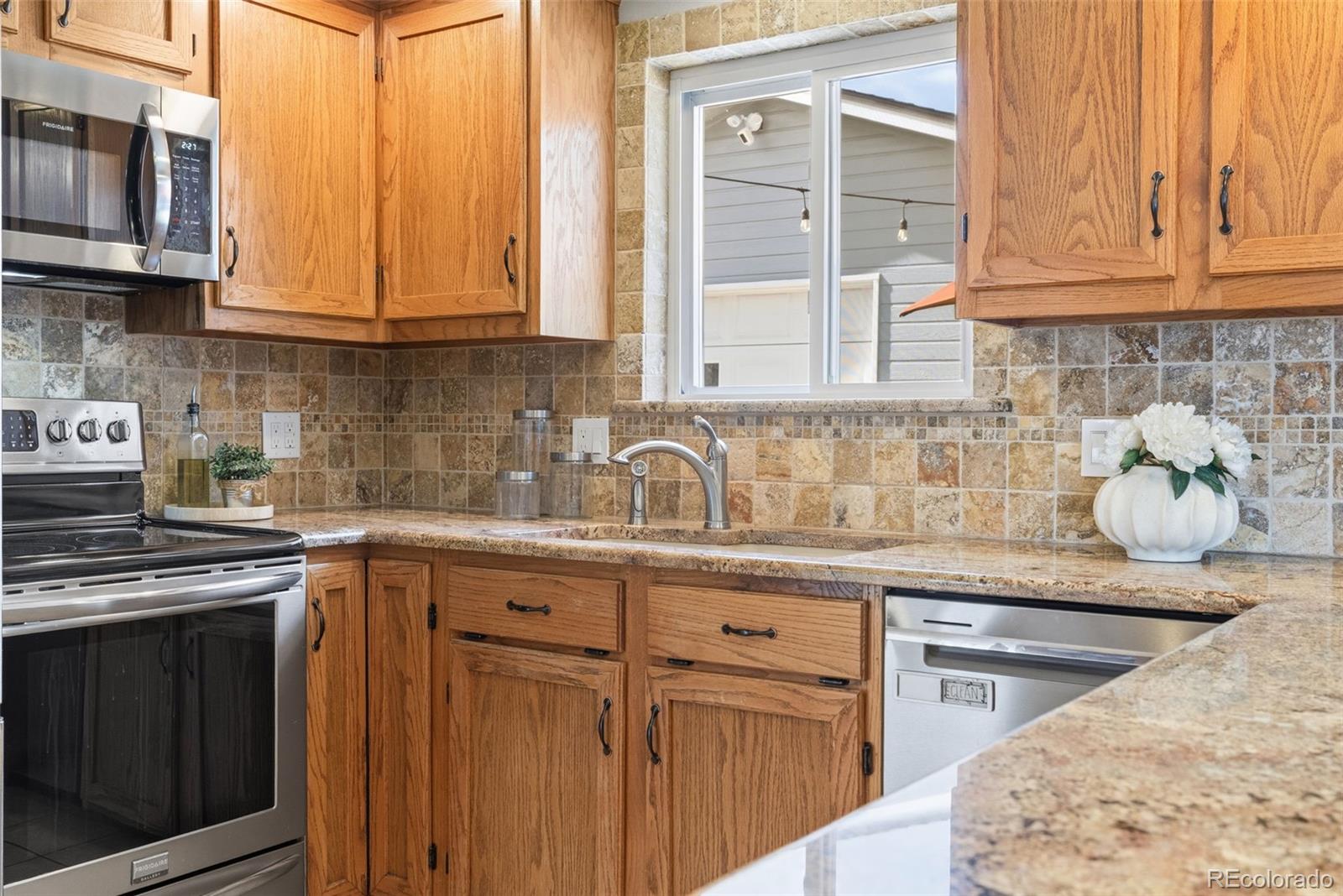 MLS Image #8 for 5073 s newton street,littleton, Colorado