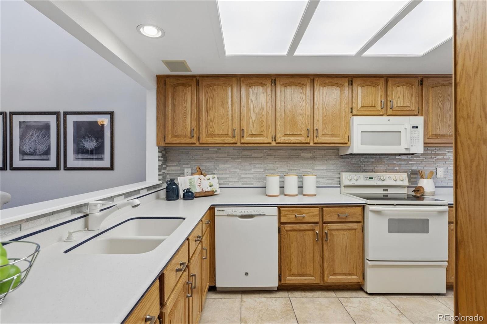 MLS Image #5 for 9320  miles drive ,lone tree, Colorado