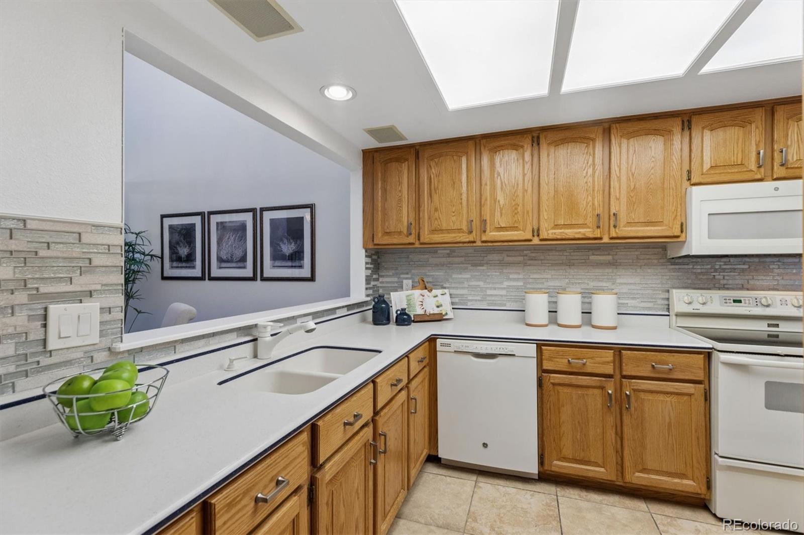 MLS Image #6 for 9320  miles drive ,lone tree, Colorado