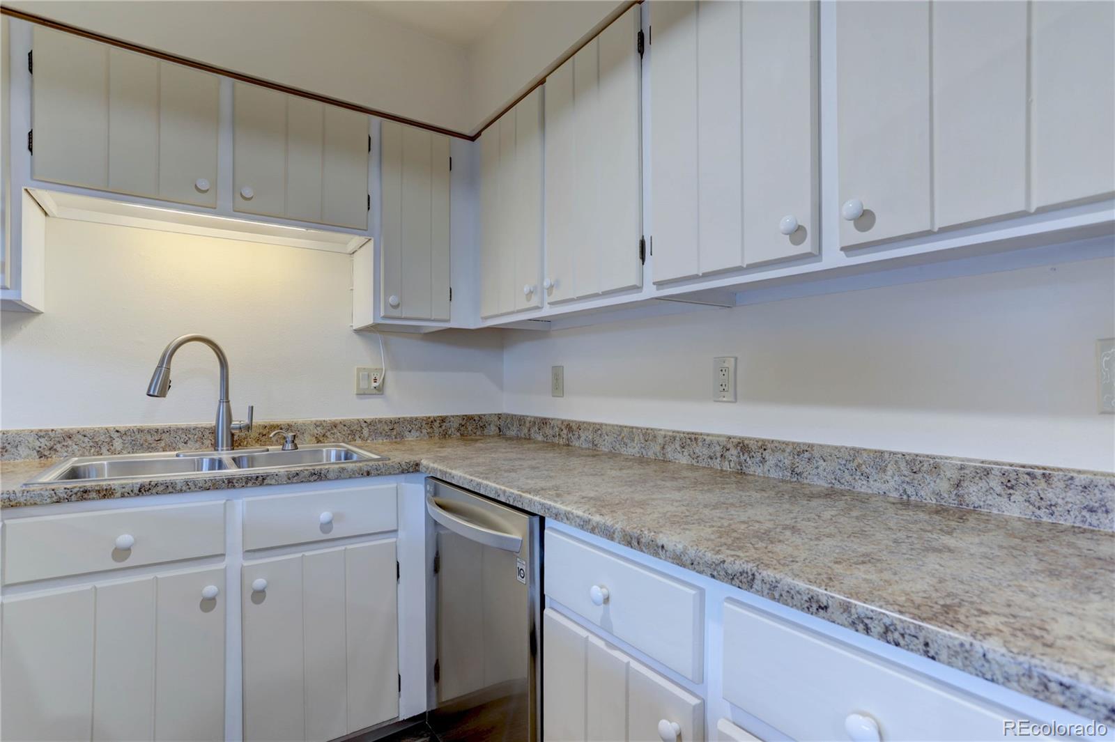 MLS Image #4 for 6495 e happy canyon road 126,denver, Colorado
