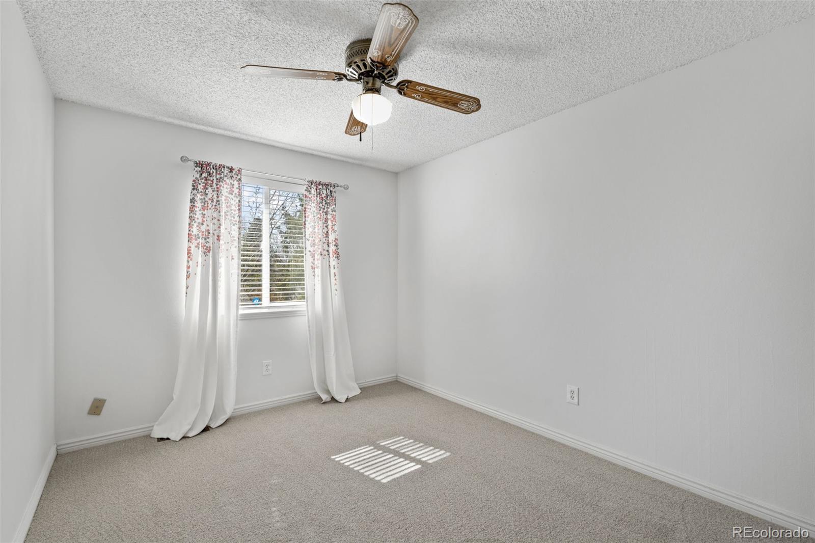 MLS Image #33 for 392  fir lane,broomfield, Colorado