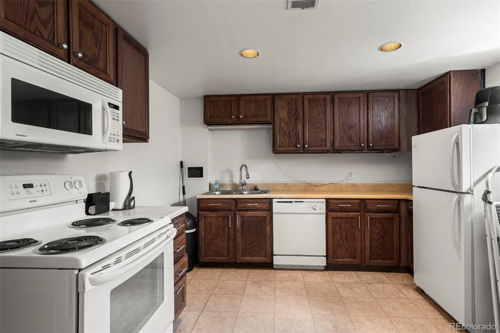 MLS Image #4 for 7366 w 75th avenue,arvada, Colorado