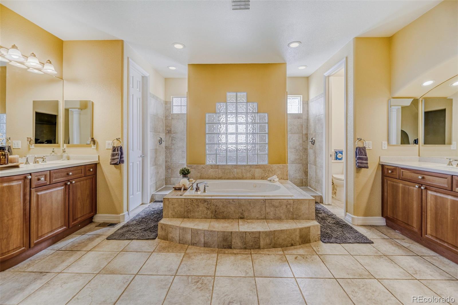 MLS Image #21 for 7317 s valdai circle,aurora, Colorado