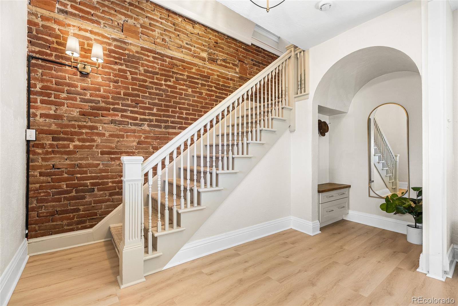 MLS Image #14 for 1042 s pearl street,denver, Colorado