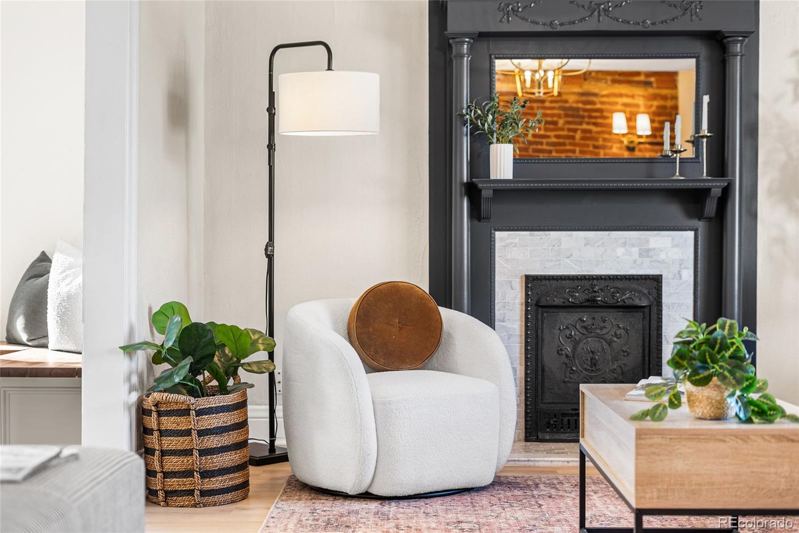 MLS Image #17 for 1042 s pearl street,denver, Colorado