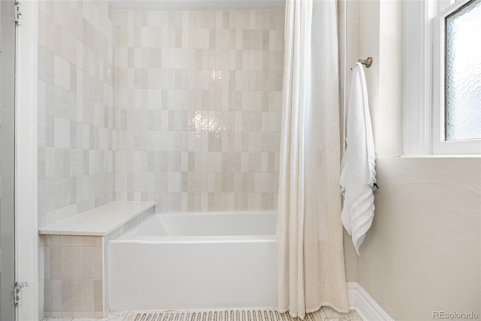 MLS Image #34 for 1042 s pearl street,denver, Colorado