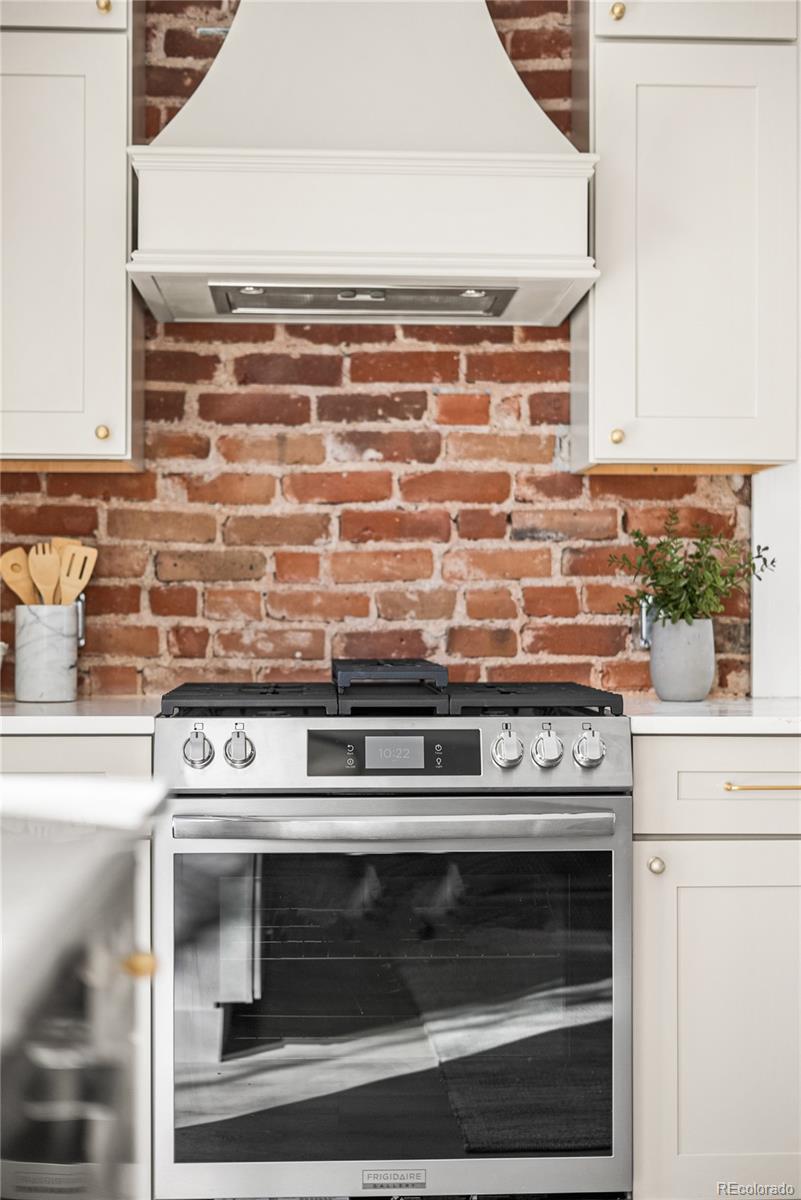 MLS Image #5 for 1042 s pearl street,denver, Colorado