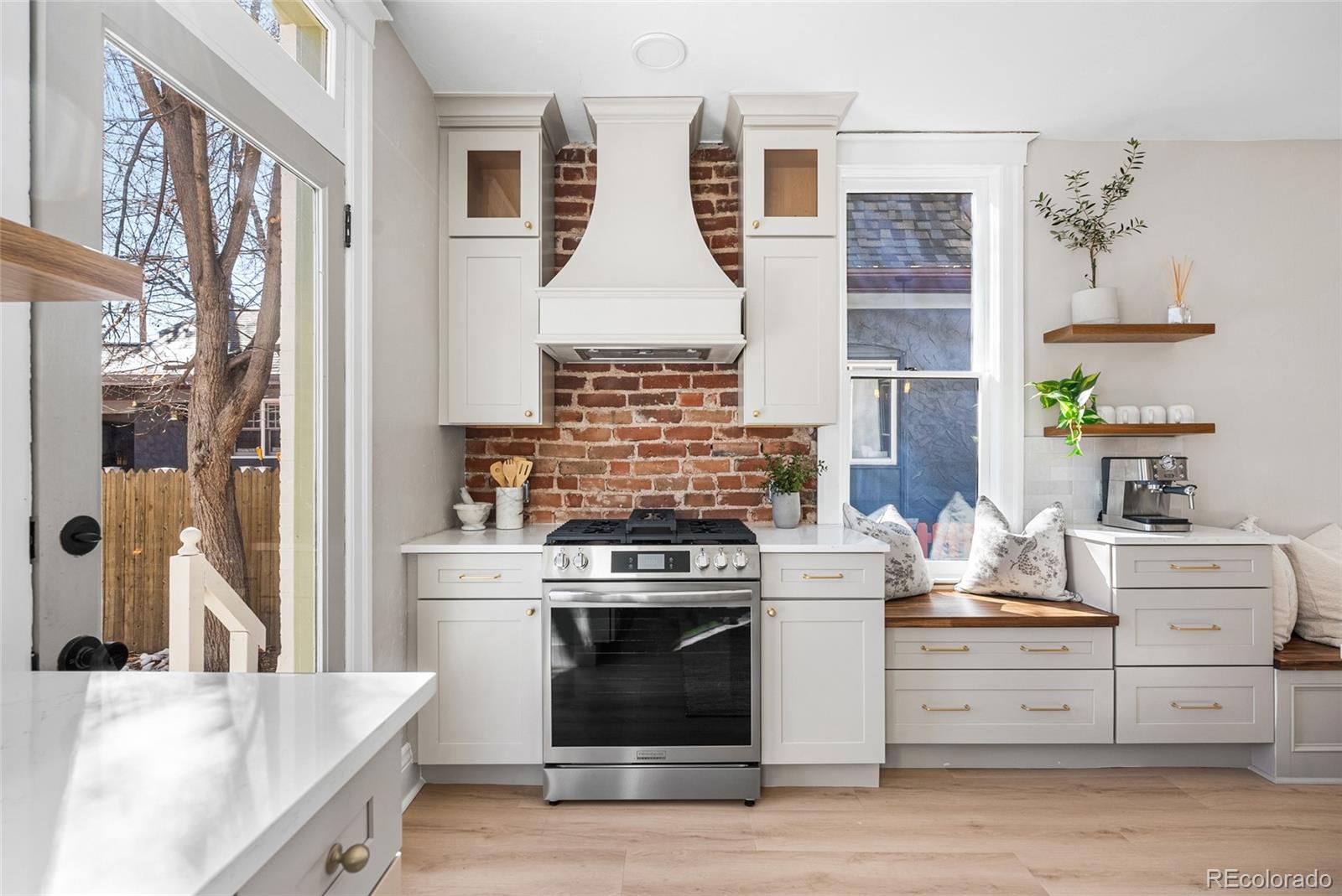 MLS Image #7 for 1042 s pearl street,denver, Colorado