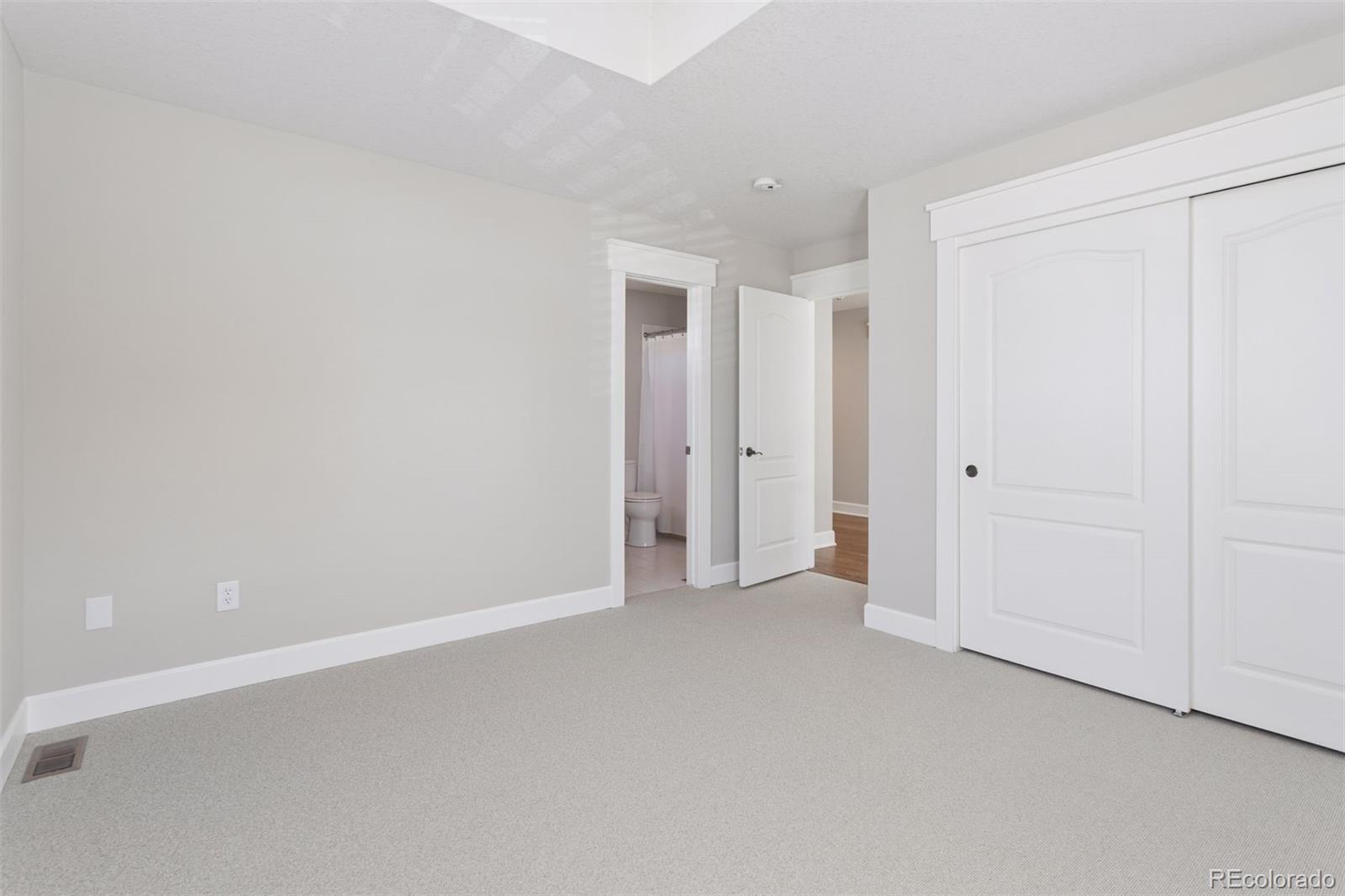 MLS Image #16 for 7752 e 8th place,denver, Colorado